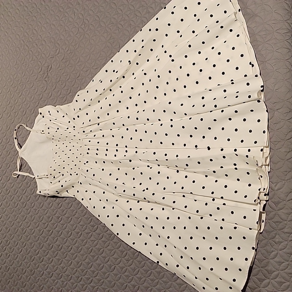 Sleeveless, Black and White Polka Dot Halter Dress, Size 4 - Picture 2 of 4
